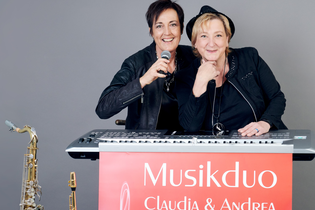 Claudia & Andrea - mit Modenschau der Anziehbar
