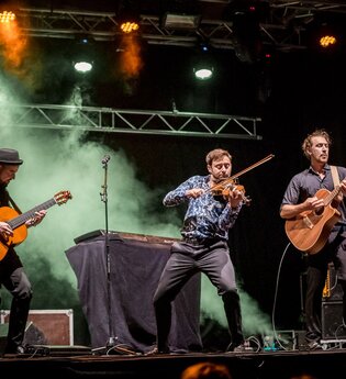 Cobario - Strings On Fire   (Crossover zwischen Klassik und Pop) | © TOURISMUS REGION WERTHEIM GmbH