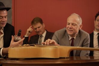 Cole's Business | © Cave 61