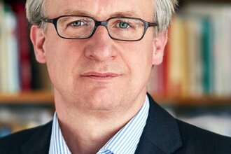 Demokratie auf der Kippe: Das Ende einer Welt, wie wir sie kannten | © Tobias Tanzyna