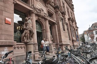 Eingang der Universitätsbibliothek | © Heidelberg Marketing GmbH