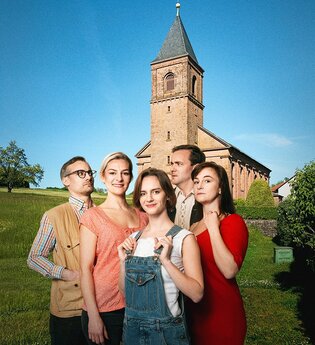 Die Kirche bleibt im Dorf | © Badische Landesbühne