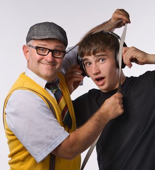 Dinner & Show mit Alois Gscheidle & Sohn „Das Pubertier“ | © Landgasthof Roger