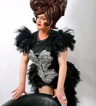 Dinner & Show mit Frl. Wommy Wonder | © Landgasthof Roger