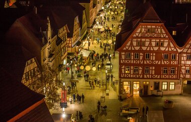 Einschalten der Weihnachtsbeleuchtung in Eppingen