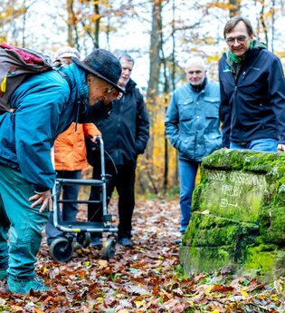 Wandernde auf dem Komfortwanderweg Schwabenweg | © Freiheitswerke / Wolf