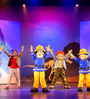 Feuerwehrmann Sam LIVE! "Abenteuer auf der Dino Insel" - städtisches Kulturprogramm Brackenheim | © Wim Lanser