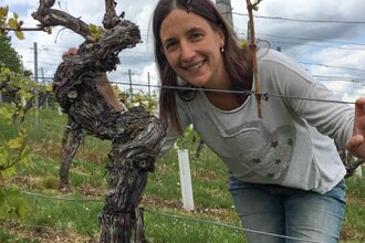 Tamara Kühner | Wildpflanzenpädagogin | im Weinberg | © Neckar-Zaber-Tourismus e.V.