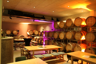 Frühjahrsweinverkostung im Holzfasskeller | © Johannes Linder