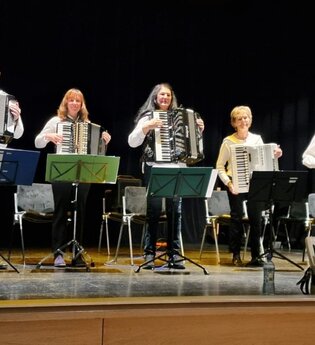 Frühkonzert Akkordeonorchester | © Edmond Meta