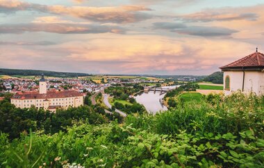 Blick vom Gundelsheimer Himmelreich ins Neckartal | HeilbronnerLand | © Touristikgemeinschaft HeilbronnerLand