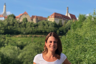 Kräuterpädagogin Sonja Gundel  | © Sonja Gundel