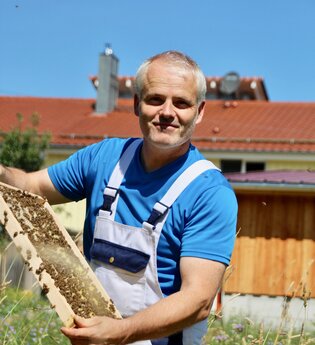 Gläserne Imkerei - tauche ein in die Wunderwelt der Bienen!