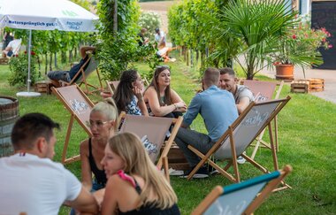 Golters 80er 90er Party im Weingut im Klee | © Golter -Weingut im Klee GbR