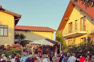 Gutsfest mit Livemusik