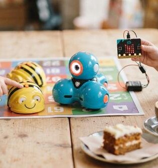 If Kuchen, then Kaffee - Family Coding in der 間 – MA BAR