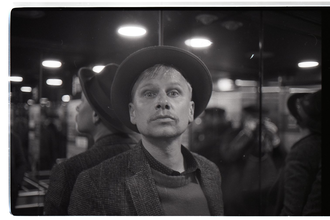 Im Café Exil - mit Robert Stadlober | © Robert Stadlober