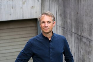 Jo Lendle auf den Spuren der Flugpionierin Amelia Earhart | © Heike Bogenberger