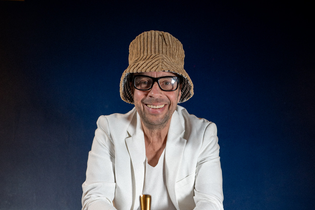 Mann mit Trompete sitzend | © Soundsgood Agency