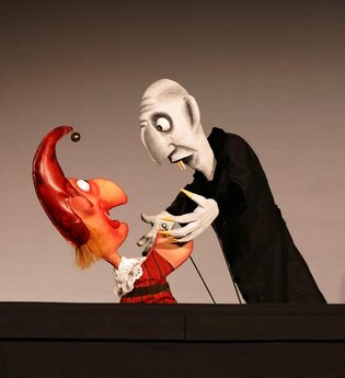 Kikeriki Theater: Nosferatu – Ironie des Grauens