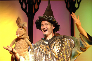 Kindertheater Radelrutsch "Kotzmotz der Zauberer" - städtisches Kulturprogramm Brackenheim | © Theater RADELRUTSCH