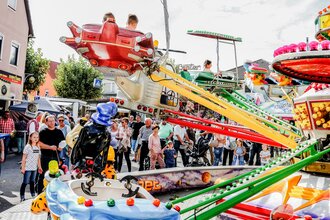 Babyflug in der Ortsmitte
