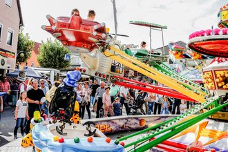 Babyflug in der Ortsmitte