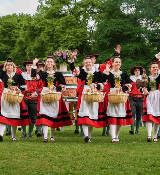 Kuchen- und Brunnenfest | © Michael Kuehneisen
