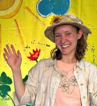 Lasset uns singen, tanzen und springen! | © Theater Radelrutsch