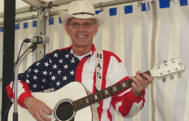 Musiker Old H.A.G. bittet zum Line Dance | © privat