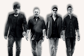 Die Bandmitglieder von X-FRIENDS in Schwarz Weiß | © Touristikgemeinschaft Hohenlohe e.V. | Michael Wendler, Hoftheater Öhringen