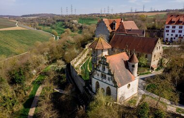 Blick auf die Höhenburg Schloss Liebenstein in Neckarwestheim. | © Schloss Liebenstein | Gemeinde Neckarwestheim