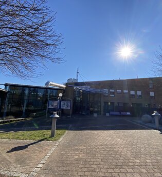 Bürgerzentrum Brackenheim | Außenansicht | © NZT
