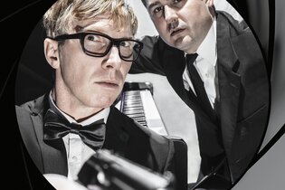 Mr. Bond - Die Hoffnung stirbt zuletzt | © Kalle Kalmbach