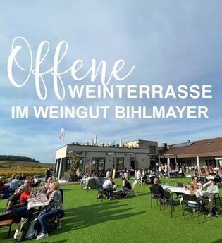 offene Weinterrasse