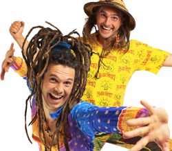 Bild von Rodscha-Tom im Blauen und gelben Kostüm und Dreadlocks bzw Spitzem Hut | © Rodscha-Tom