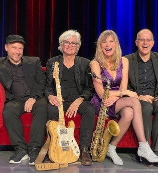 Ruth Sabadino & Band, feat. Werner Acker: „Nobody’s Perfect“