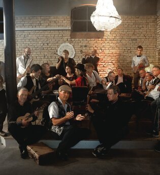 Schwetzinger Jazztage: Track4 Bigband feat. Jens Bunge (Mundharmonika) | © Jazzinitiative Schwetzingen e.V.