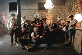 Schwetzinger Jazztage: Track4 Bigband feat. Jens Bunge (Mundharmonika) | © Jazzinitiative Schwetzingen e.V.