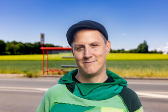 Sebastian 23 "Zusammenhaltestelle"