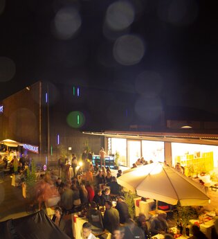 Sommerfest im Weingut Amalienhof | © Weingut Amalienhof