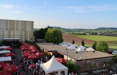 Sommerfest der Genossenschaftskellerei Heilbronn von oben | © Genossenschaftskellerei Heilbronn eG