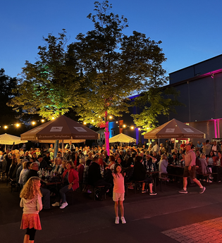 Sommernachtsfest der Becksteiner Winzer am Freitag