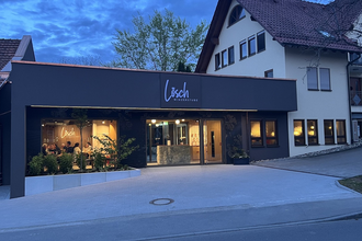 Außenansicht der neuen Winzerstube Lösch | © Touristikgemeinschaft Hohenlohe e. V. | Winzerstube Lösch