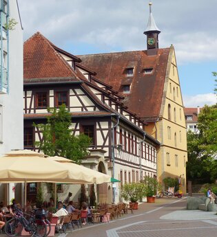 Spaziergang von der Stadtmitte zur Burgruine Löffelstelz