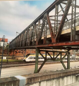 Eisenbahnbrücke , Seitenansicht zur "Ulmer Schanz"