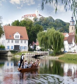 Stocherkahn-Führung | © Stadtverwaltung Vaihingen an der Enz