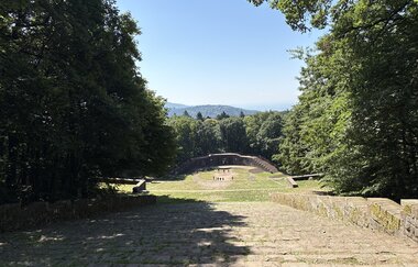 Tauche ein in die erstaunliche Vielfalt aus Natur und Kultur auf dem Heiligenberg