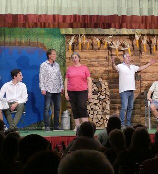 Theater Heckfeld - "Hilfe, meine Eltern ziehen bei mir ein" | © Theater Heckfeld