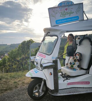 E-Tuk Tuk - fahrende Weinerlebnistouren | Brackenheim | HeilbronnerLand | © Touristikgemeinschaft HeilbronnerLand